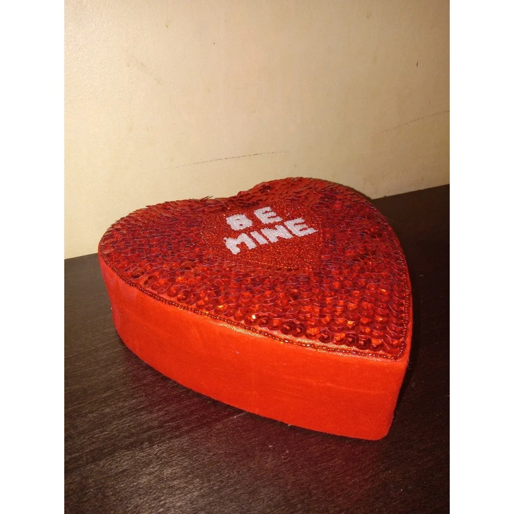 New Vintage Sequined Red Heart Box Jewelry Trinket Candy VALENTINE‎ BE MINE